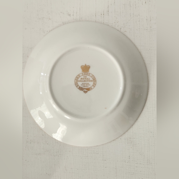 Royal Collection Golden Jubilee Fine Bone China Trinket Dish 2002 MINT Condition - Picture 6 of 6